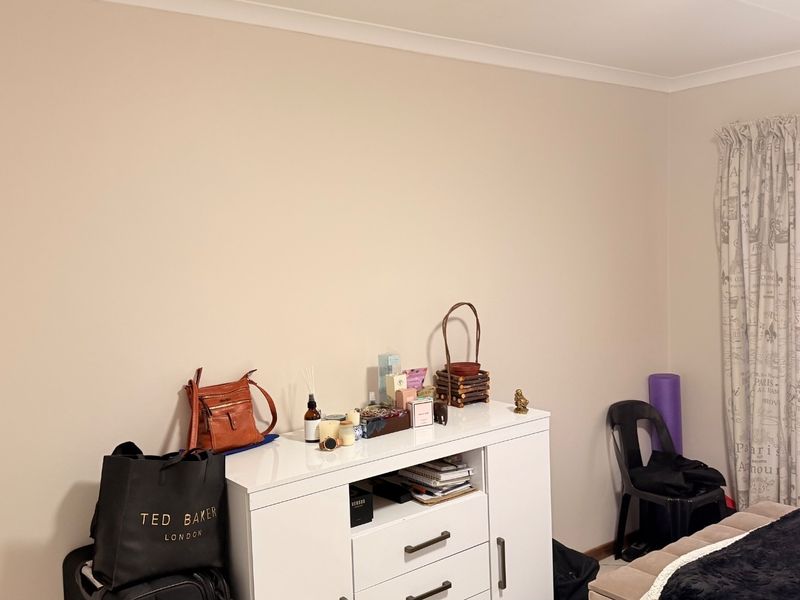 Apartment For Sale in Sunnyridge, Newcastle, KwaZulu Natal - Photo 9