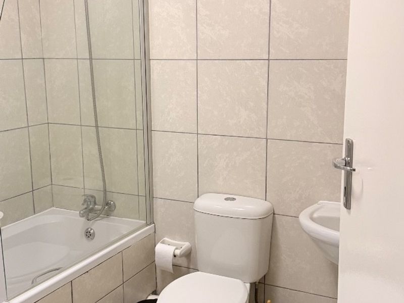 Apartment For Sale in Sunnyridge, Newcastle, KwaZulu Natal - Photo 7