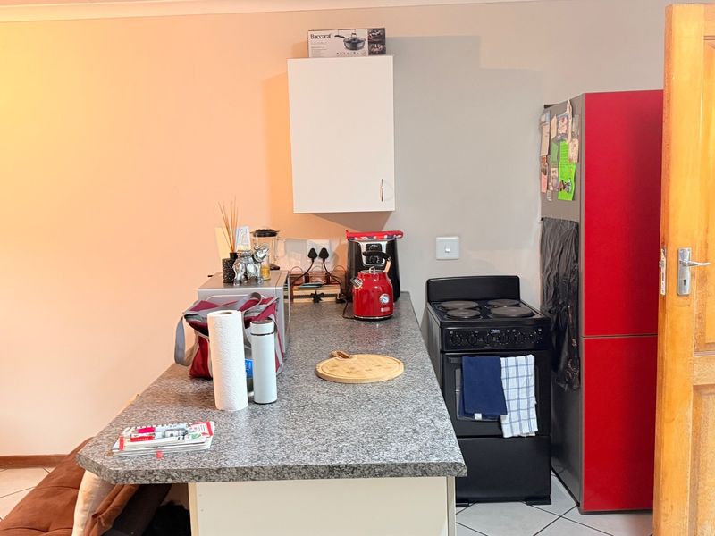 Apartment For Sale in Sunnyridge, Newcastle, KwaZulu Natal - Photo 3