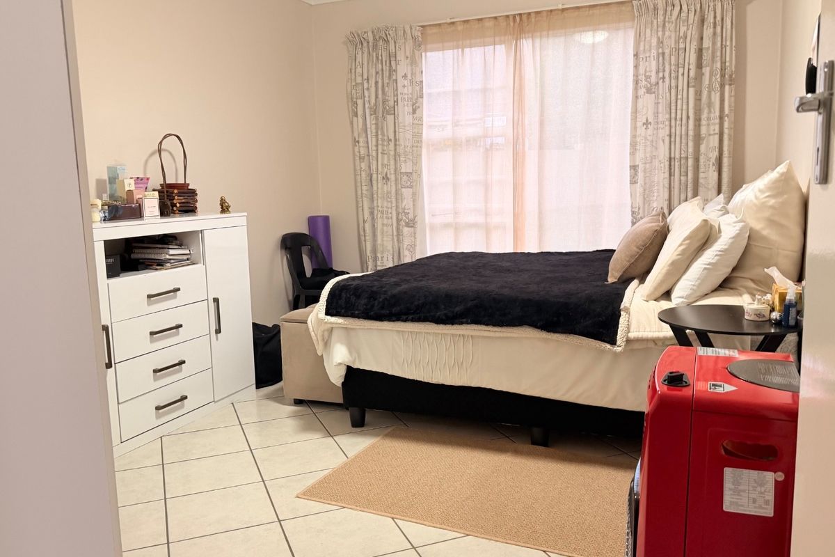 Apartment For Sale in Sunnyridge, Newcastle, KwaZulu Natal - Photo 5