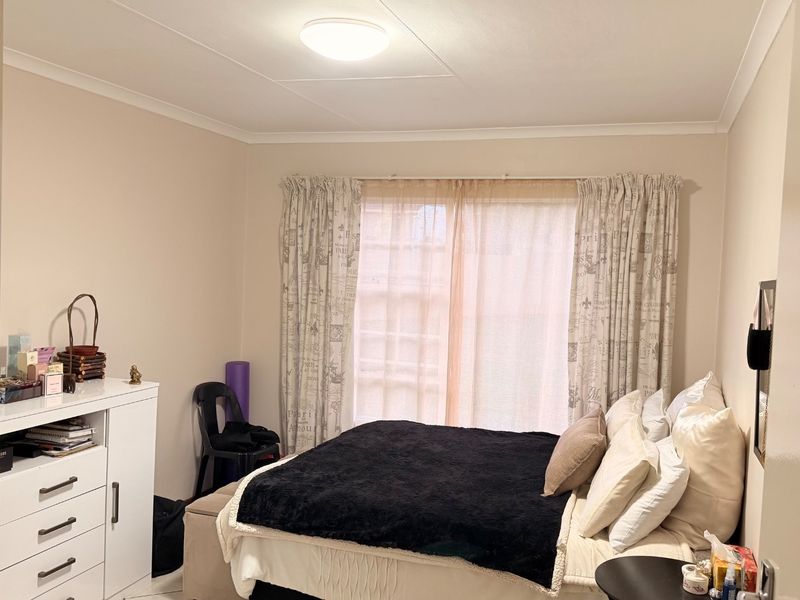Apartment For Sale in Sunnyridge, Newcastle, KwaZulu Natal - Photo 4