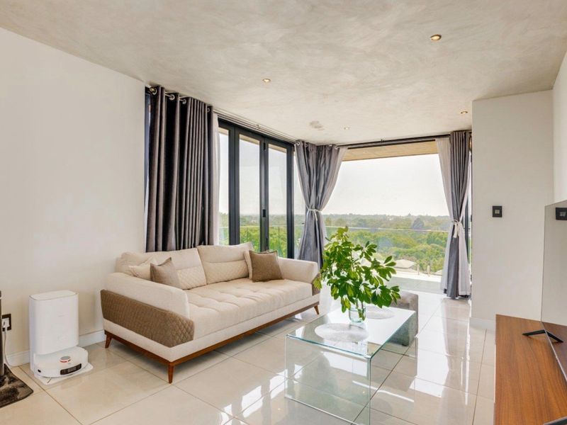 Fully Furnished Luxury 1 Bedroom Apartment To Let at The Paramount, Houghton Estate - Photo 7