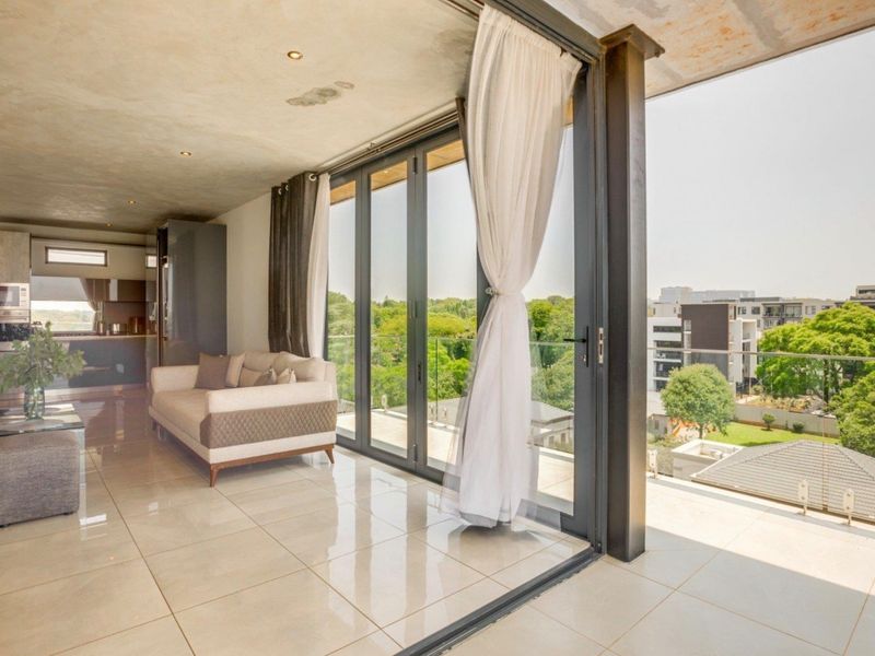 Fully Furnished Luxury 1 Bedroom Apartment To Let at The Paramount, Houghton Estate - Photo 6