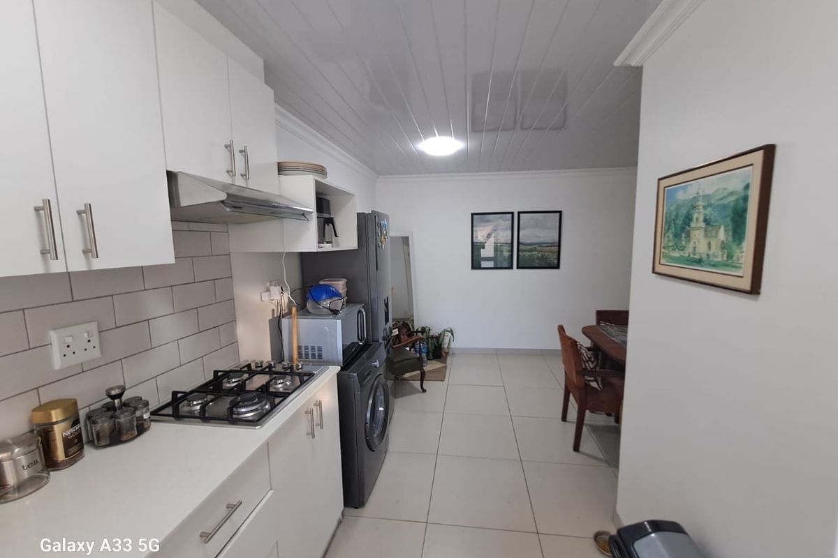 INCOME-GENERATING INVESTMENT PROPERTY WITH MULTIPLE DWELLINGS Ottery Cape Town - Photo 5