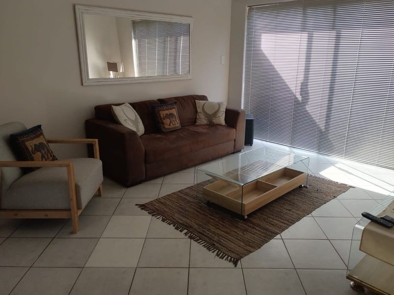 Apartment For Sale in Sunnyridge, Newcastle, KwaZulu Natal - Photo 7