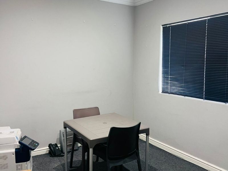 Prime Commercial Investment Opportunity in Quiet Cambridge Location - Photo 9