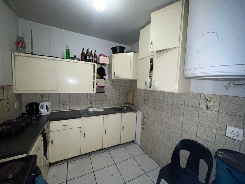 4 Bed Investment Property For Sale in Sunnyside Prime Location. - Photo 1