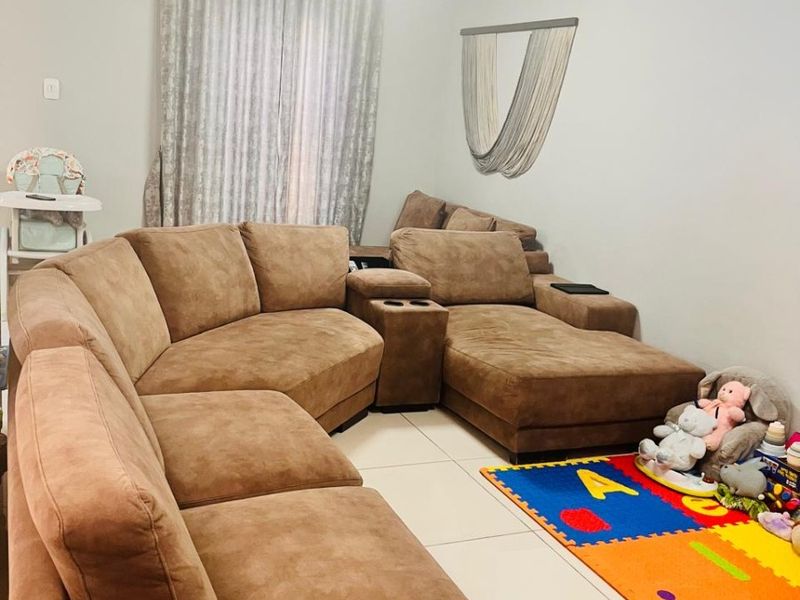 Townhouse at The Hamptons For Sale in Parklands, Blouberg - Photo 7