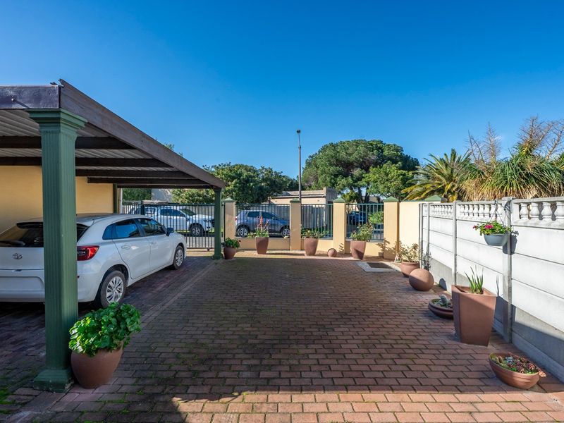 Charming, well maintained, 2 bedroom Townhouse - Photo 9