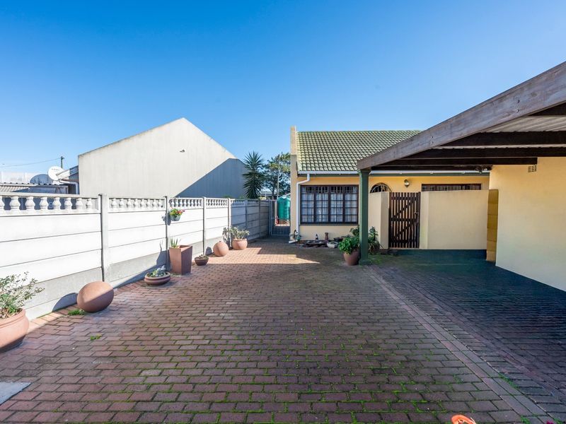 Charming, well maintained, 2 bedroom Townhouse - Photo 8