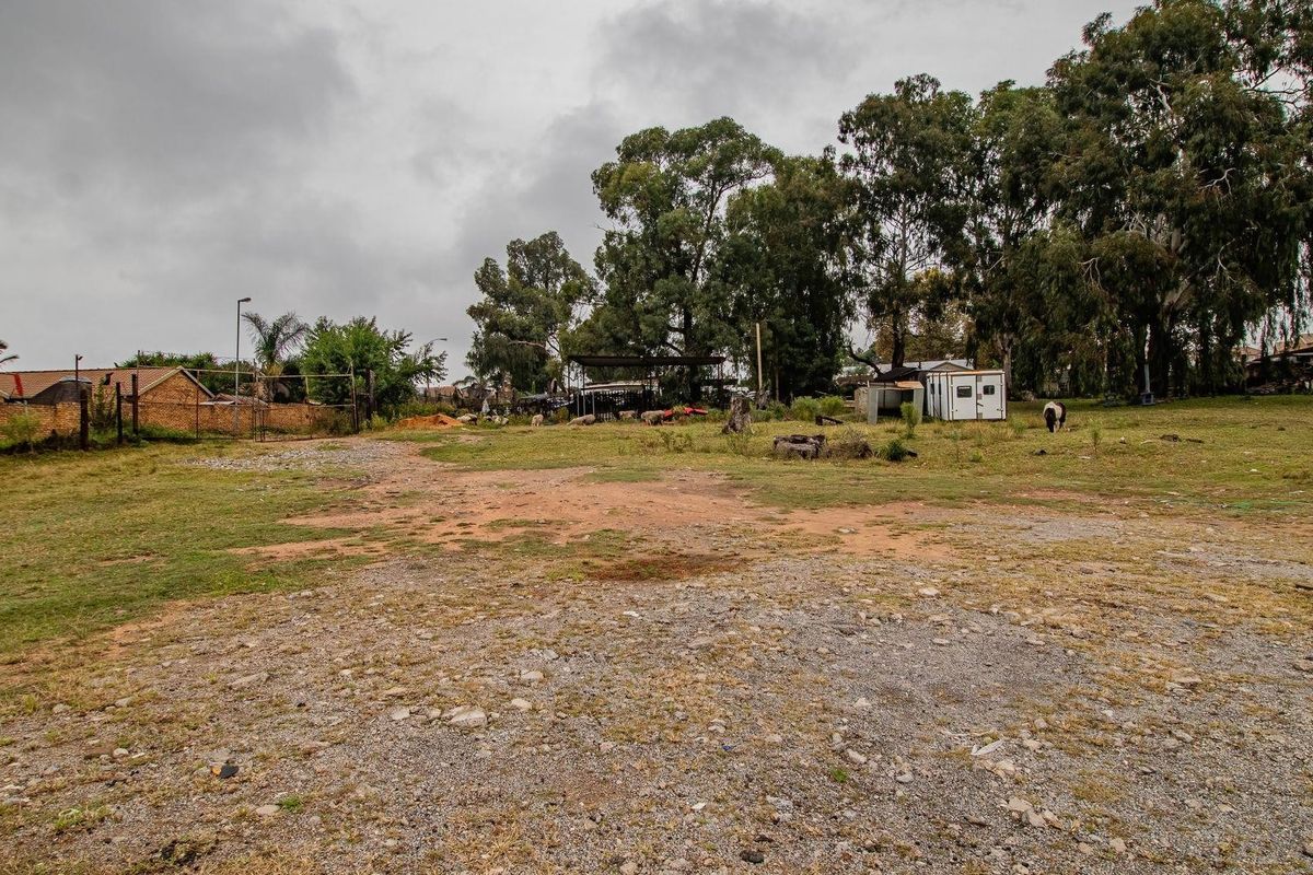 Farm For Sale in Chloorkop, Kempton Park - Photo 2
