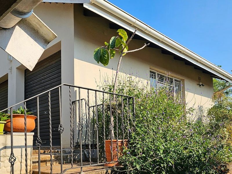 3 Bedroom , 3 Bathroom Family House with Flat - Photo 4