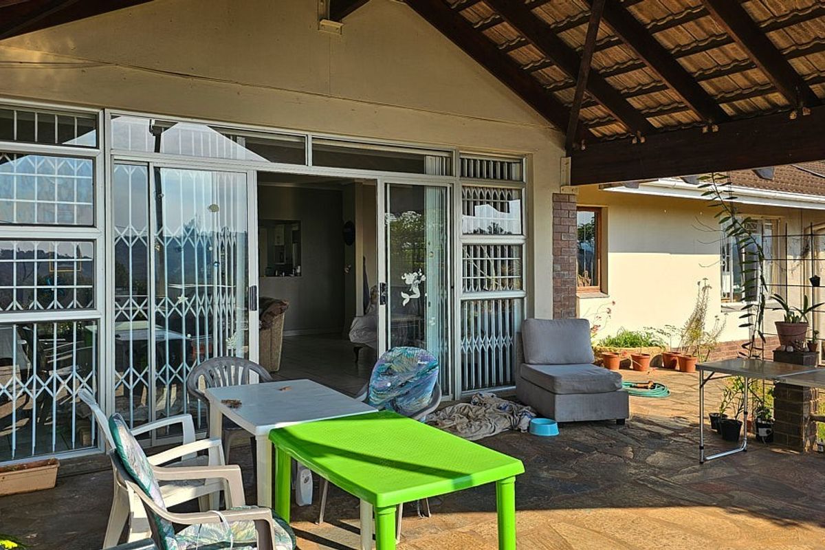 3 Bedroom , 3 Bathroom Family House with Flat - Photo 3