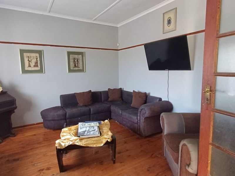 House For Sale in Van Riebeeck Hoogte Uitenhage Eastern Cape - Photo 7