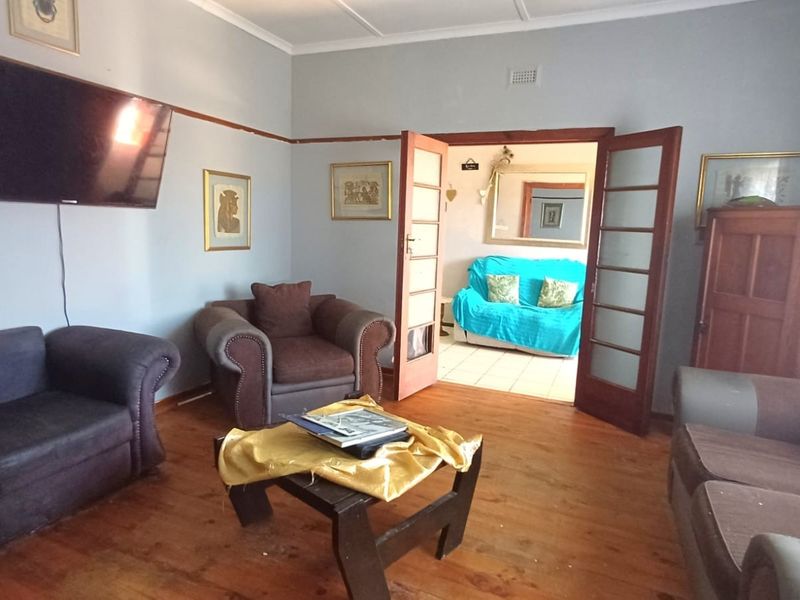 House For Sale in Van Riebeeck Hoogte Uitenhage Eastern Cape - Photo 6