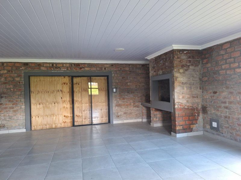 House For Sale in Albertinia - Photo 10