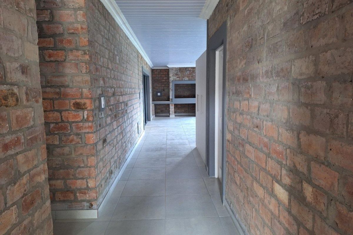 House For Sale in Albertinia - Photo 5