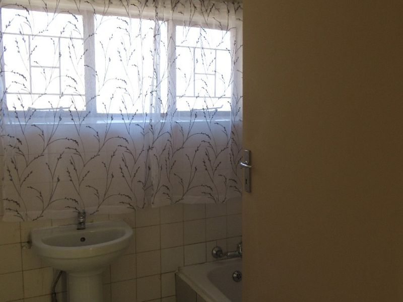 House For Sale in Riamar Park, Bronkhorstspruit - Photo 10