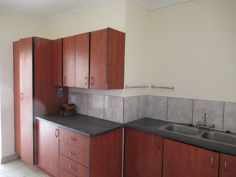 House For Sale in Riamar Park, Bronkhorstspruit - Photo 3