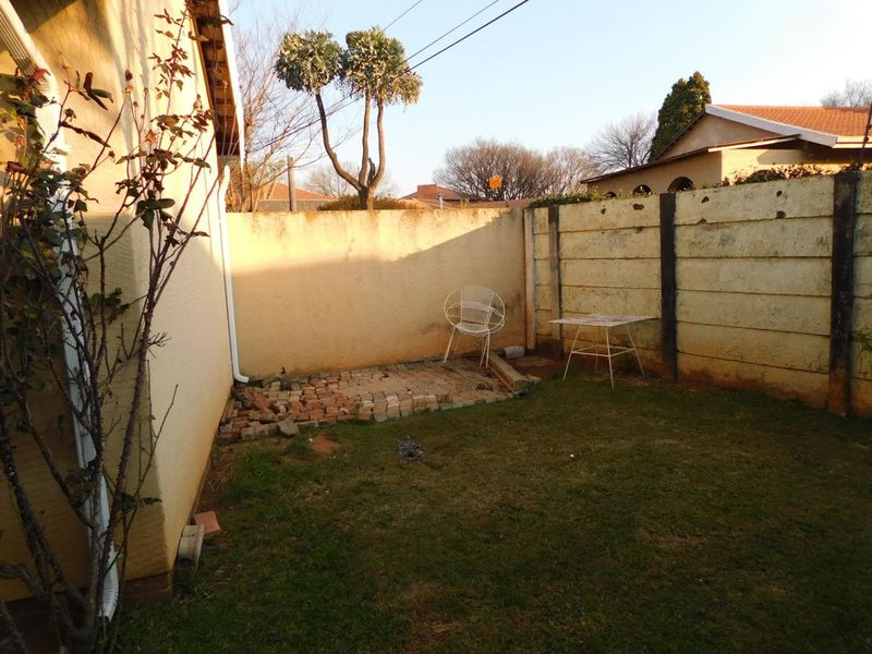 House For Sale in Northmead, Benoni - Photo 2