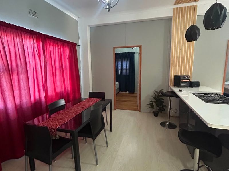 4 Bedroom house ideal for student accomodations in Goodwood. - Photo 8