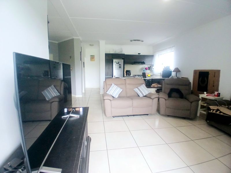 2-Bedroom, 2-Bathroom Apartment for Sale - Lifestyle Estate Living - Photo 8