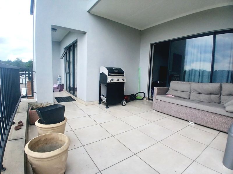 2-Bedroom, 2-Bathroom Apartment for Sale - Lifestyle Estate Living - Photo 5