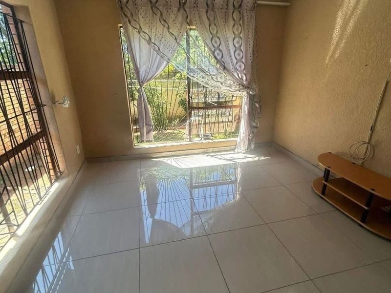 Shared House To Rent in West Acres, Nelspruit - Photo 4