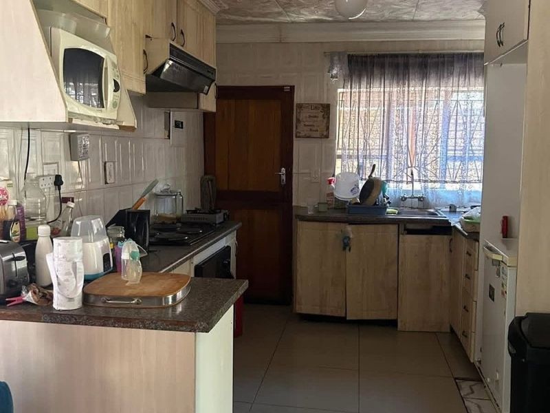 Shared House To Rent in West Acres, Nelspruit - Photo 2