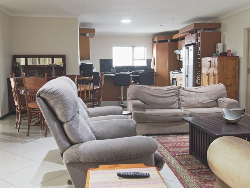 Just Listed | Energy-Efficient 3 Bedroom Family Home for Sale in Noorsekloof, Jeffreys Bay - Photo 9