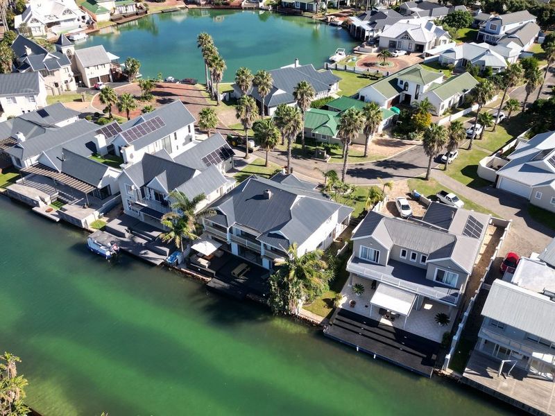 House For Sale in Marina Martinique, Jeffreys Bay - Photo 3