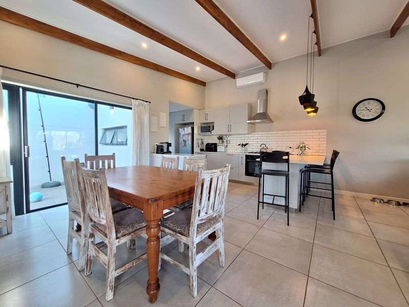 Spacious and Well Designed 4 Bedroom Home in Palm Lakes Estate - Photo 6
