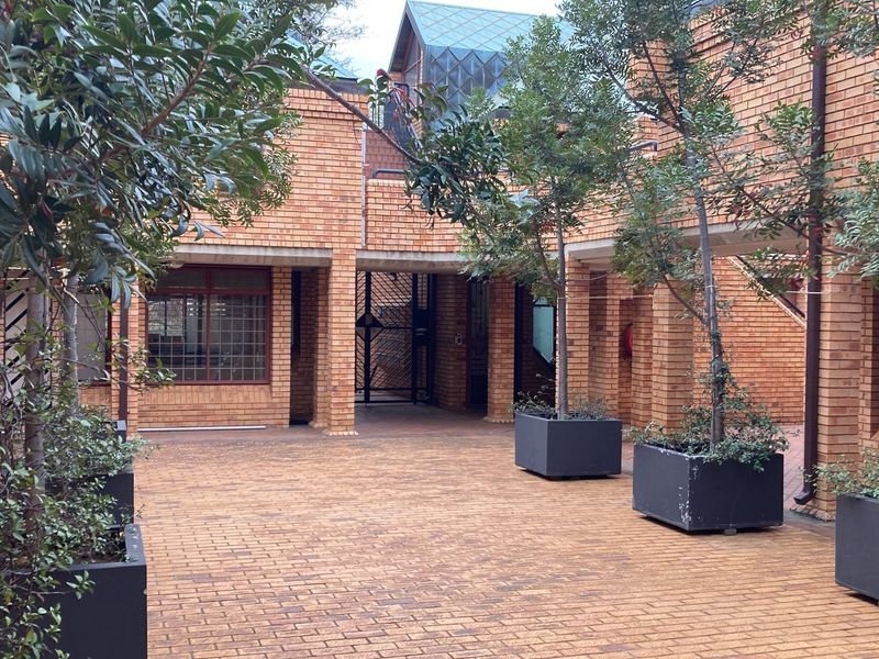 Commercial Property For Sale in Nieuw Muckleneuk, Pretoria - Photo 10
