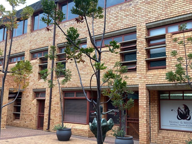 Commercial Property For Sale in Nieuw Muckleneuk, Pretoria - Photo 1