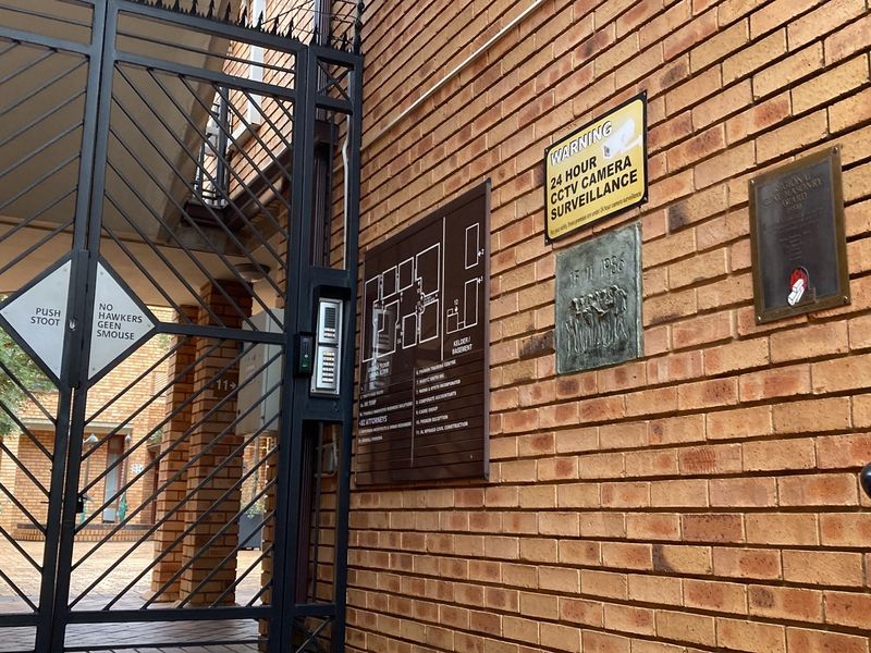 Commercial Property For Sale in Nieuw Muckleneuk, Pretoria - Photo 2