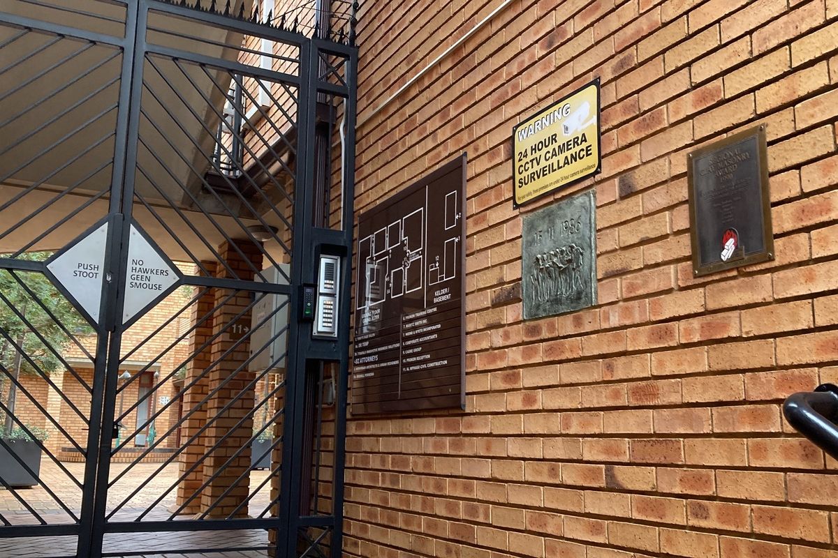 Commercial Property For Sale in Nieuw Muckleneuk, Pretoria - Photo 2