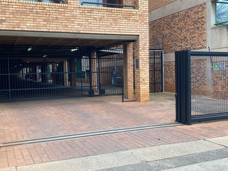 Commercial Property For Sale in Nieuw Muckleneuk, Pretoria - Photo 8