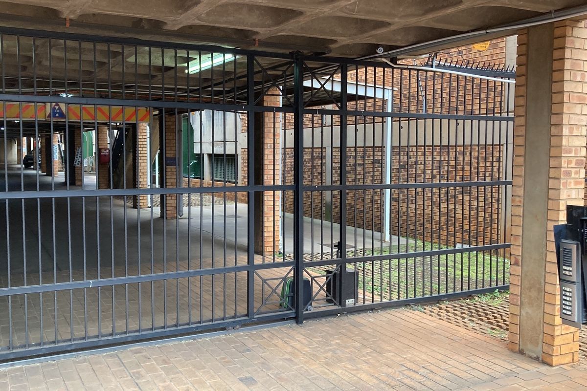 Commercial Property For Sale in Nieuw Muckleneuk, Pretoria - Photo 5