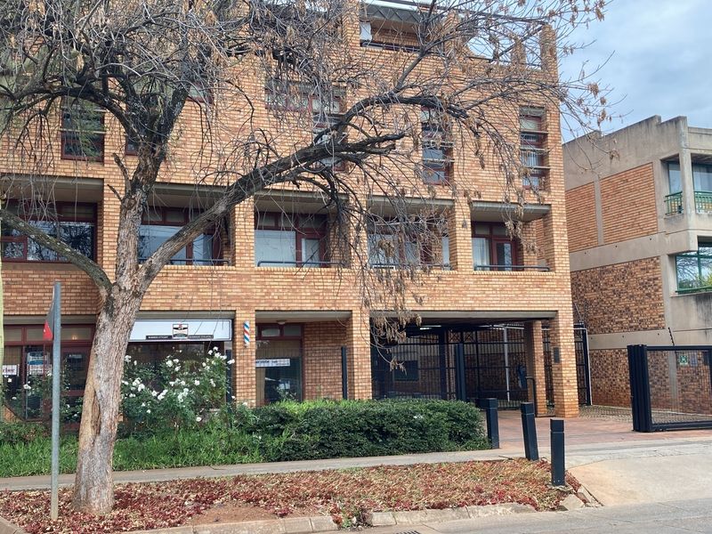 Commercial Property For Sale in Nieuw Muckleneuk, Pretoria - Photo 4