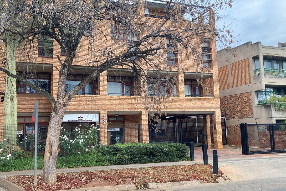 Commercial Property For Sale in Nieuw Muckleneuk, Pretoria - Photo 4