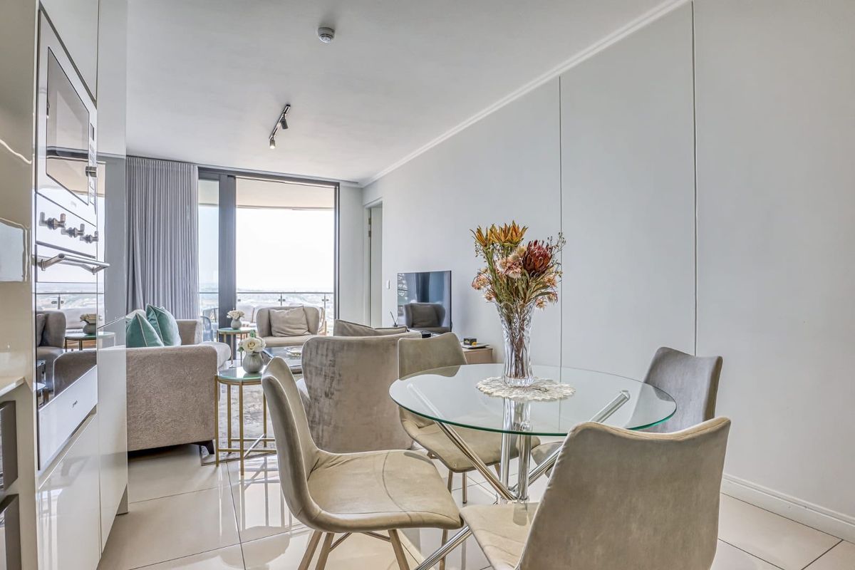 2 Bedroom Apartment  in Waterfall Midrand - Photo 5