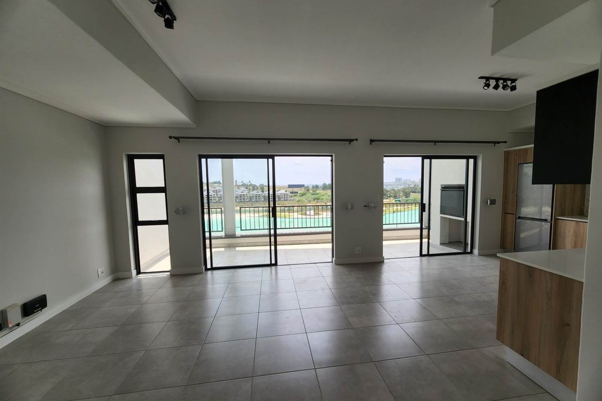 Apartment To Rent in Waterfall, Midrand - Photo 5