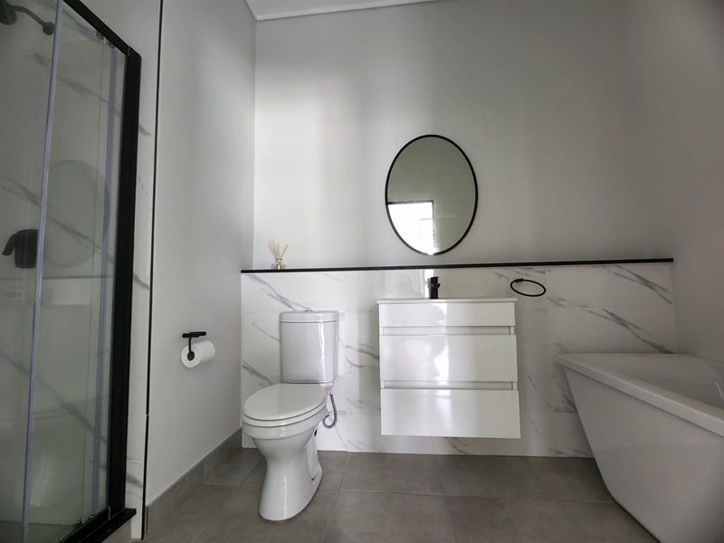 Apartment To Rent in Waterfall, Midrand - Photo 10