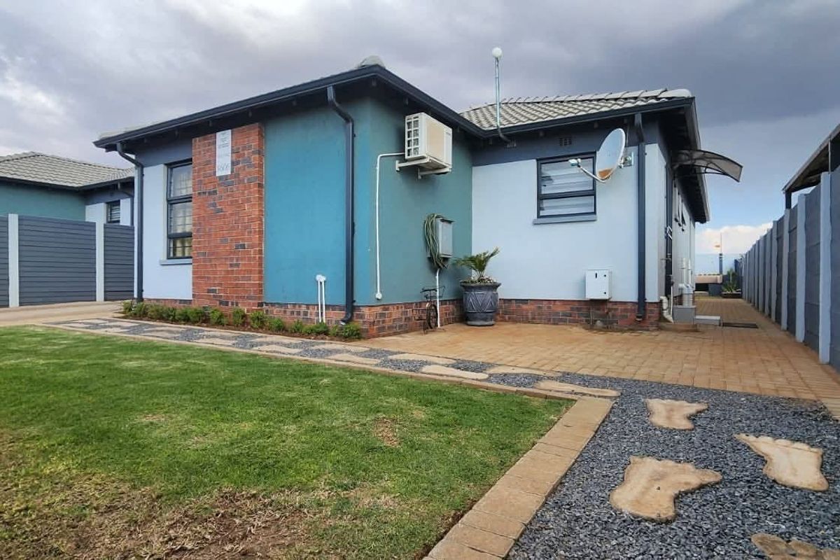 House To Rent in Milano, Sky City , Alberton - Photo 2