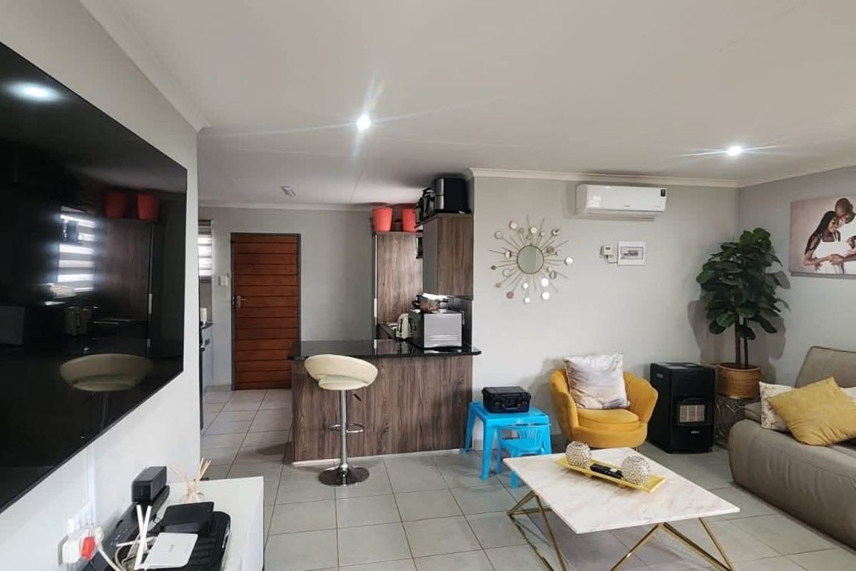 House To Rent in Milano, Sky City , Alberton - Photo 3