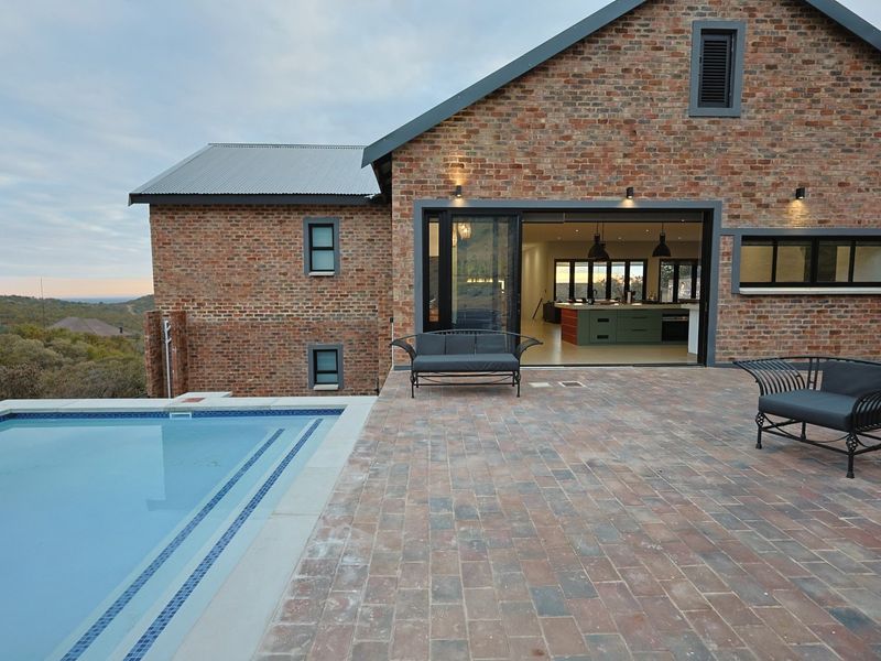 Luxury 4 Bedroom Safari Lodge in Mabalingwe Big 5 Game Reserve - Photo 9