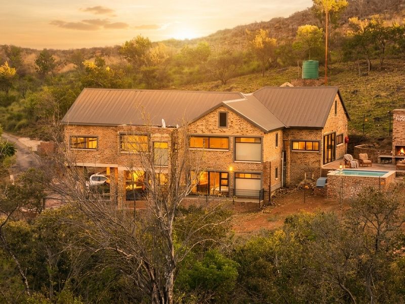 Luxury 4 Bedroom Safari Lodge in Mabalingwe Big 5 Game Reserve - Photo 8