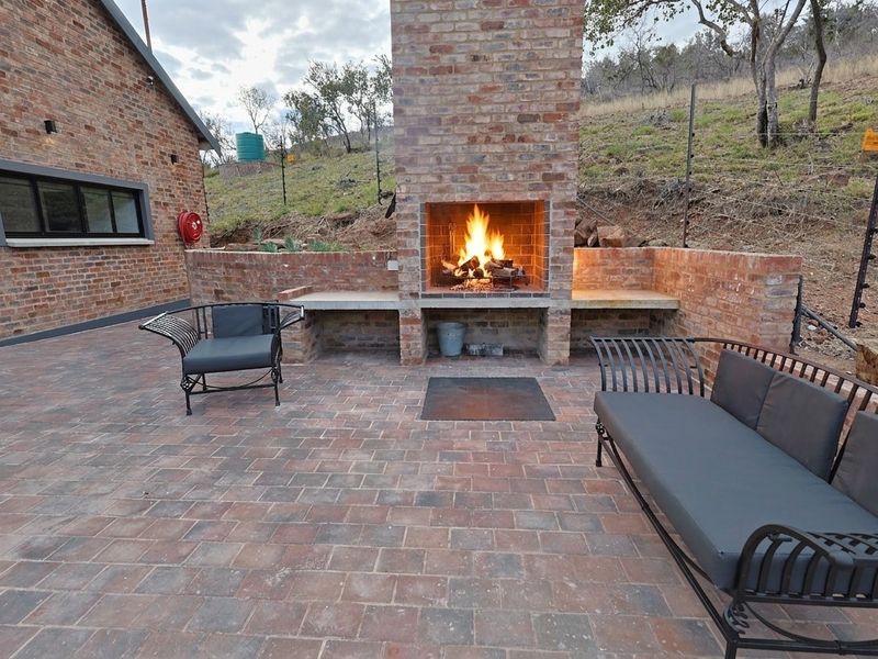 Luxury 4 Bedroom Safari Lodge in Mabalingwe Big 5 Game Reserve - Photo 10