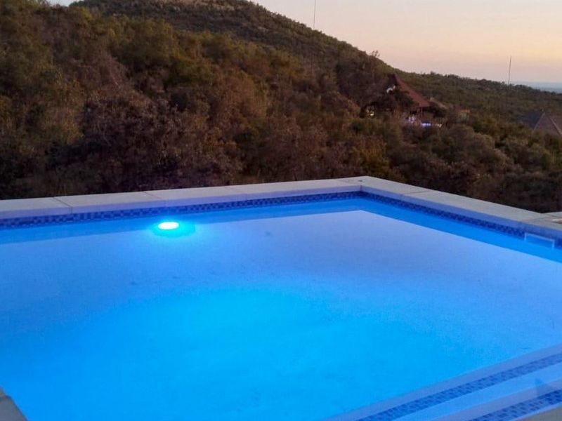 Luxury 4 Bedroom Safari Lodge in Mabalingwe Big 5 Game Reserve - Photo 6