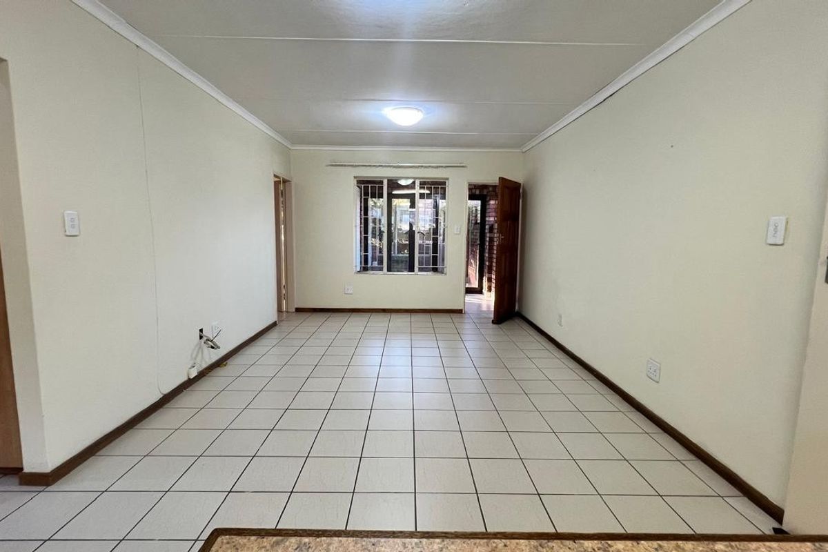 Townhouse To Rent in Bendor, Polokwane - Photo 4